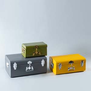 Ensemble chic de 3 boîtes de coffre en fer Paniers en métal élégants - Product Image 1