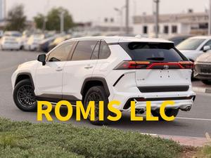 Toyota RAV4 SUV 2023 Bianca con Fari LED, Trasmissione Automatica, Sedili in Pelle, Pneumatici R18, Euro VI Benzina - Product Image 2