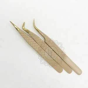 Precio al por mayor, pinzas para pestañas de rango superior, Punta dorada, pinzas para recubrimiento en polvo desnudo, pinzas de acero inoxidable sostenibles, precio bajo - Product Image 5