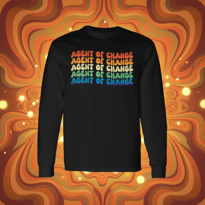 Camiseta de manga larga Agent Of Change con diseño moderno y texto colorido con estampado frontal, ajuste unisex - Product Image 3