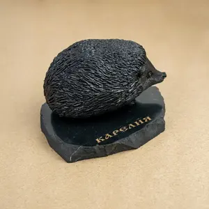 Figura de erizo de shungita - Product Image 2