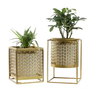 Ensemble de jardinières en métal géométrique moderne avec finition dorée, élégant support pour plantes d'intérieur, nouveau design, vente chaude, décoration pour la maison et le bureau - Product Image 1