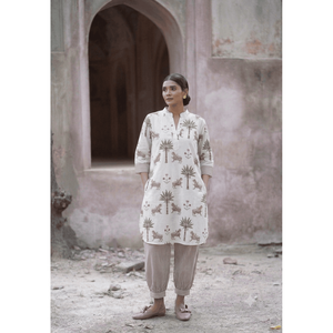 Ensemble deux pièces Free Spirit avec pantalon à revers, tenue tendance printemps-été - Product Image 4