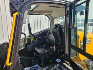 Minicargadora de orugas JCB 2TS-7T en buen estado con trituradora forestal FAE, alto rendimiento, gran demanda, máquina de la mejor calidad - Product Image 6