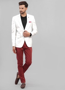 Blazer blanc ajusté pour homme de qualité export avec pantalon blanc assorti pour le printemps et l'été, disponible à prix d'exportation depuis l'Inde - Product Image 2