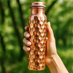 Bouteille d'eau en cuivre pur, écologique, grande capacité, personnalisable, spéciale Aïd, fabriquée à la main par des artisans indiens - Product Image 2