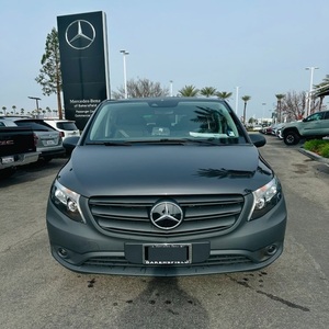 B_enzs M_etrris-Class Passenger 2023 en Alta Demanda - Product Image 1