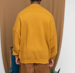 Sudadera Extra Grande con Cuello Alto Personalizada para Hombre |   Sudadera Lisa de Estilo Urbano |   Fábrica de Mezcla de Algodón de Marca Privada OEM - Product Image 3