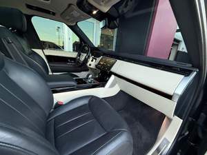 Land Rover Range Rover SUV 2024 d'occasion bien entretenue, livraison mondiale - Product Image 6