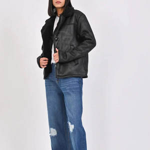 Veste en cuir d'agneau d'hiver de haute qualité avec un design respirant en tricot Logo frontal Équilibre entre chaleur et style - Product Image 5