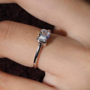 Omkar personalizar joyería 0.32ct radiante bisel ajuste circón anillos Unisex boda platino 925 Plata lujo - Product Image 1