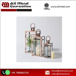 Lot de 2 lanternes bougeoirs modernes en métal avec cadre pour la décoration de la maison toute l'année et les fêtes de Noël - Product Image 3