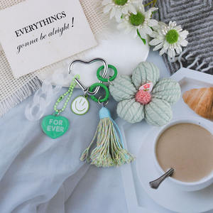 Porte-clés fleur en tissu fait à la main mignon fille sac pendentif <span class=keywords><strong>Mini</strong></span> <span class=keywords><strong>pompon</strong></span> porte-clés cadeau de vacances coeur porte-clés gland sac à main breloque - Product Image 6