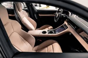 PORSCHE TAYCAN TURBO S AWD 2020 EXTRÊMEMENT PROPRE, 750 CHEVAUX, PRÊT À LA LIVRAISON - Product Image 5