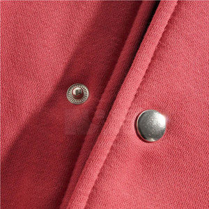 Chaqueta Letterman de alta calidad Precio al por mayor Chaqueta Letterman Estilo único Chaqueta de color contrastante para hombres - Product Image 4