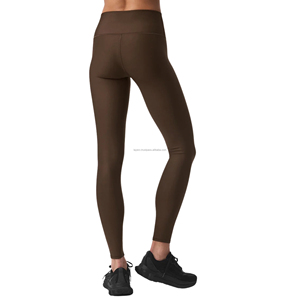 Pantalones de yoga de cintura media con doble corte en V y contorno de glúteos, de tela suave como la mantequilla, para mujer, ideales para el gimnasio y actividades deportivas. - Product Image 3
