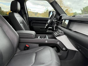 Land Rover Defender 2024 en Perfecto Estado - Product Image 3