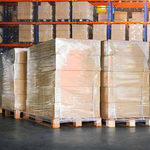 High Quality LLDPE Cast Hand Stretch Film Transparent <b>Pallet</b> PE Stretch Film PE Stretch Film <b>Pallet</b> <b>Shrink</b> Packaging Printing - Product Image 4