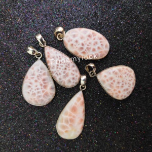 Collier de créateur populaire pour femmes Natrolite Thomsonite rose Larimar pendentifs fins et breloques prix d'usine en gros bijoux - Product Image 2