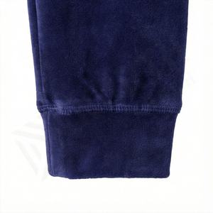 Ensemble de survêtement pour femme, couleur personnalisée, fermeture éclair, manches longues, pull confortable, pantalon de jogging, ensemble de sport de haute qualité pour la salle de sport et le fitness - Product Image 6