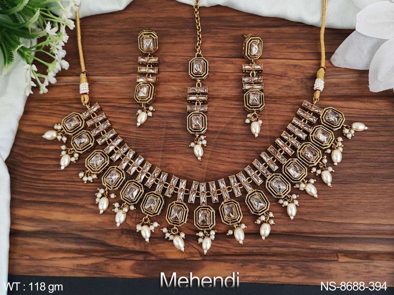 สีเหลืองโปร่งใส