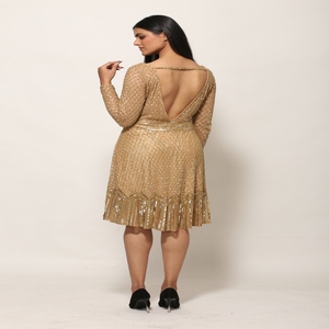 Robe de soirée courte scintillante de qualité supérieure pour femme |   Robe de soirée brodée dorée pour bal de promo, banquets et événements spéciaux - Product Image 6