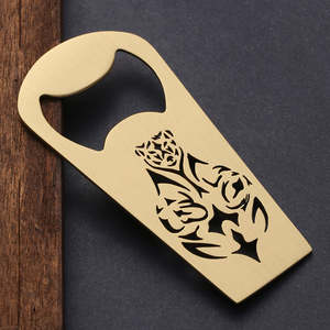 Abrebotellas de latón moderno de primera calidad con diseño ecológico para decoración y exhibición de barras de cocina - Product Image 1