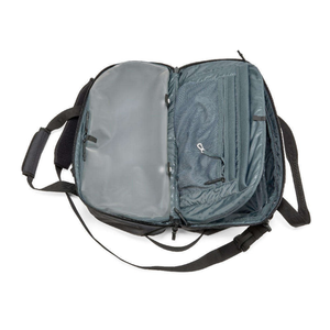 Bagages de voyage de grande taille design OEM Sac de sport de haute qualité avec impression personnalisée en nylon fabriqué au Pakistan - Product Image 4