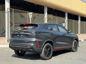 Changan X5 Plus 1.5 T 2025 à traction avant essence |   Blanc/Noir - Product Image 3