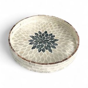Plateau de service décoratif fait à la main en nacre, écologique, incrustation de coquillages naturels, utilisation sur table, Vietnam - Product Image 1