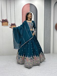 Lehenga choli ผ้า vichitra บริสุทธิ์ใหม่ชุดปาร์ตี้มีสไตล์สวมใส่กับเย็บปักถักร้อยและงานด้ายตามลำดับ - Product Image 2