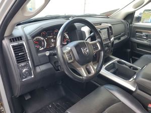 Offre Spéciale : Dodge Ram 3500 Laramie Crew Cab 4x4 d'occasion - Prêt à être expédié - Product Image 2