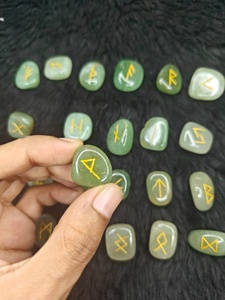 Ensemble de runes en aventurine verte naturelle, pierres de divination en cristal poli, guérison spirituelle, méditation, divination, ensemble de pierres précieuses - Product Image 3