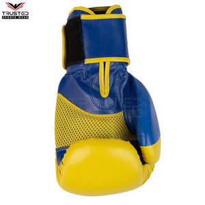 นวมชกมวยสำหรับผู้ใหญ่และเยาวชนรุ่นใหม่ ผลิตจากหนังรักษ์โลก ปรับแต่งได้ เหมาะสำหรับการเล่นกีฬาทุกฤดูกาล - Product Image 4