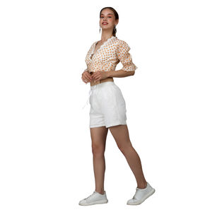 Top corto estampado a la moda y pantalones cortos con ojales, conjunto para mujer, ropa de playa de verano con estilo, traje informal de dos piezas para vacaciones - Product Image 3