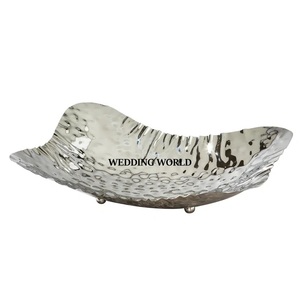 Ensemble de trois bols à fruits en métal écologiques, luxueux, élégants, faits à la main, multi-usages, classiques, élégants, décoratifs, neufs - Product Image 2