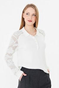 Elegante Blusa de Punto con Cuello Alto para Mujer - Blusa de Tricot Blanca con Patrón de Rosas y Encaje, Manga Larga, Estilo Chic - Product Image 2