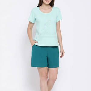 Conjunto de pantalones cortos de algodón ligero de gran tamaño, conjunto de pantalones cortos informales transpirables cómodos para mujer - Product Image 1