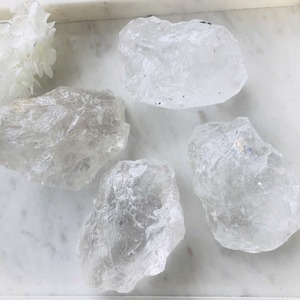 Wholesale Price Natural Clear Quartz Raw Non Polished Stone Crystal Rough Stones For Love Reiki <b>Healing</b> And Crystal <b>Healing</b> - Product Image 2