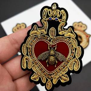 Mode fait à la main porte-clés petits vêtements autocollants personnalisé sergé tissu adhésif Merrow bordure fer sur Patch avec porte-clés - Product Image 3