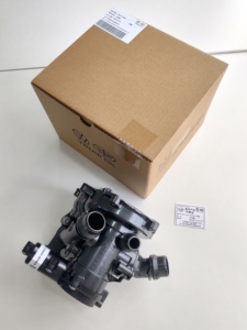 NUEVO Conjunto de Carcasa de Termostato para Bomba de Agua 06K121600E 06L121111H Compatible con VW GOLF <span class=keywords><strong>Passat</strong></span> Tiguan A3/A4/A5/A6/A7/Q3/Q5 - Product Image 2