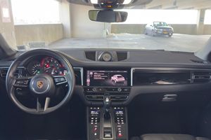 Macan S 2022, 375 ch, V6 biturbo, transmission intégrale, couleur craie, non modifié - Product Image 5