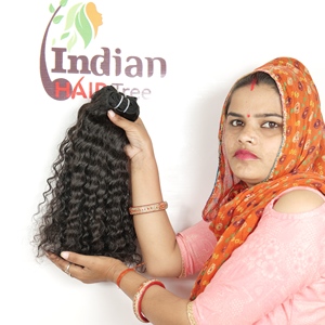 Extensions de temple indien Remy de couleur noire pour donneur unique, cuticule vierge non traitée alignée, paquet de vague profonde bouclée naturelle - Product Image 1