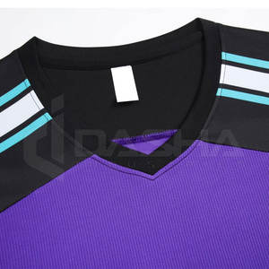 Maillots de basket-ball grande taille pour hommes personnalisés en gros à séchage rapide respirant uniformes sublimation ensembles de vêtements de chemises de basket-ball - Product Image 5