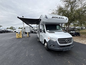Vendedor Verificado de F-o-r-e-s-t R-i-v-e-r S-o-l-e-r-a 24SRC Usado del 2024, Listo para Viajar - Product Image 5