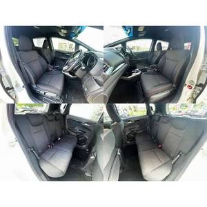 Honda Fit Hybrid Aspire 2013 - Voiture d'occasion - Manuelle/Automatique - Conduite à gauche/droite - Essence - Moteur 4L - Sièges en tissu - Intérieur clair - R18 - Product Image 5