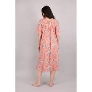 Robe de nuit longue pour femmes Coton doux respirant Séchage rapide Tissu lisse Vêtements de nuit sexy Nuisette pour le printemps et le confort de tous les jours - Product Image 1