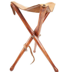 Tabouret de luxe pour la chasse, la pêche, le camping et les activités de plein air, tabouret trépied en bois avec siège en cuir - Product Image 1