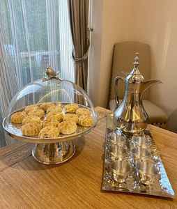 Plateau en bois rustique design avec surface polie Plateau de service en bois de qualité supérieure fait à la main pour la restauration et les banquets - Product Image 5