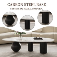 Ensemble de tables basses gigognes modernes et minimalistes, table basse ronde en pierre frittée, structure métallique, mobilier de salon